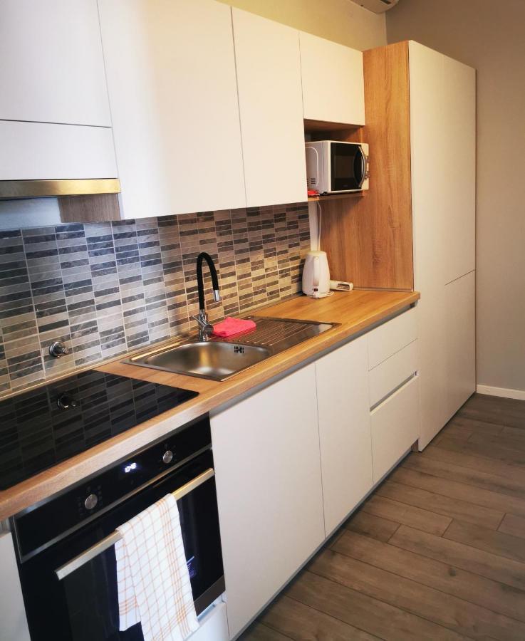 Apartmani "Ivan" Марина Экстерьер фото