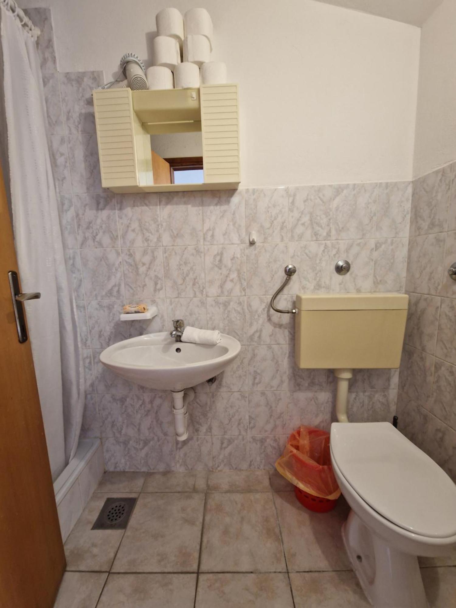 Apartmani "Ivan" Марина Экстерьер фото
